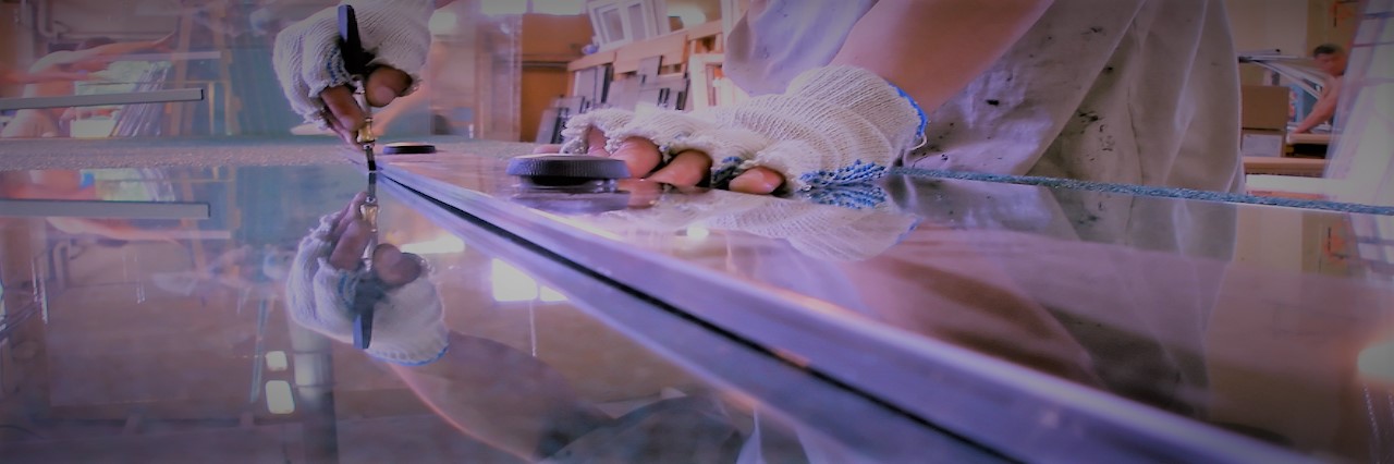 Slider, Glass Cutting Service in Hampstead, NW3